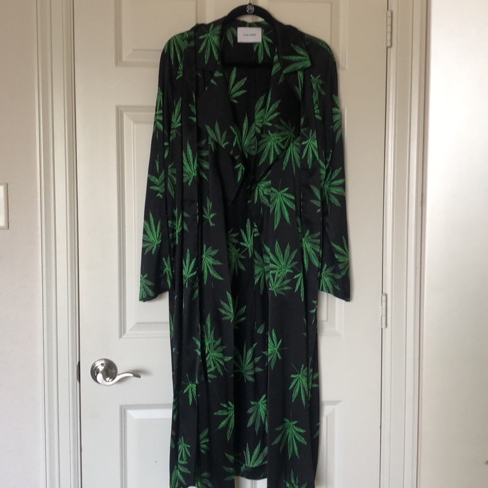 We Are Leone “Leaf” Print Silk Robe XS